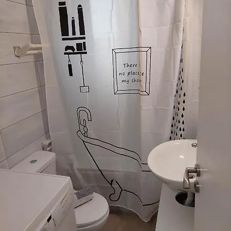 Mary's Center F Apartament