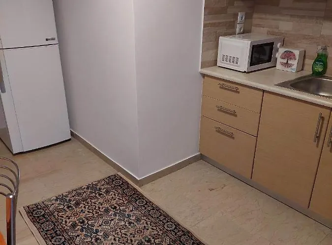 Mary's Center F * Aegium